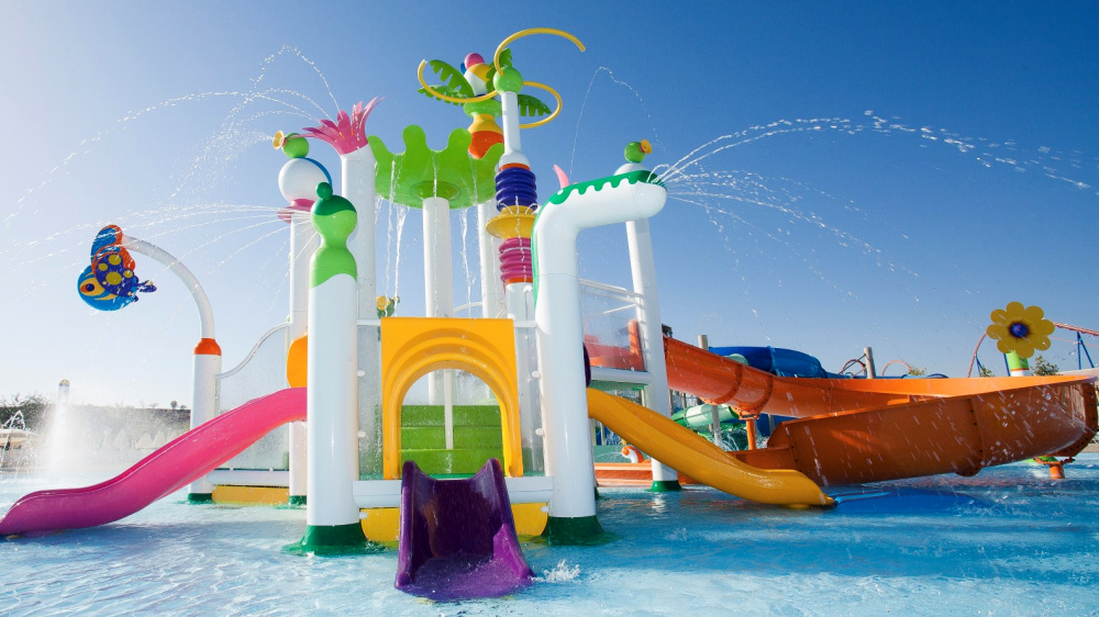 DAM. Splashpad. Brinquedo inflável e aspersor de água, jogo